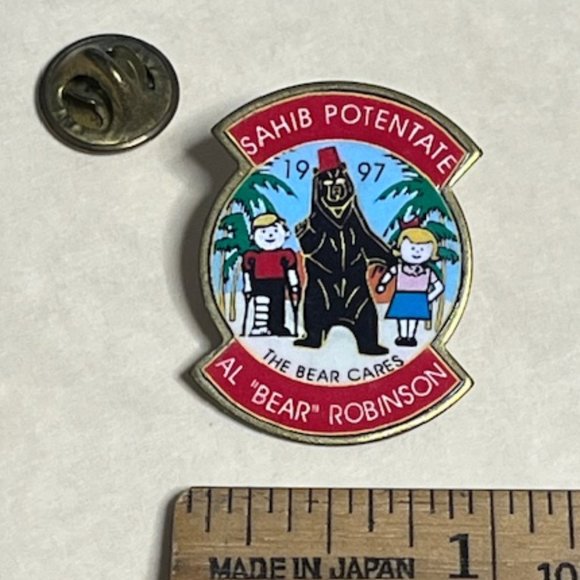 VTG 1997 Al "Bear" Robinson Potentate Sahib Shriners Lapel Hat Pin 1"x1.25" - Picture 5 of 6